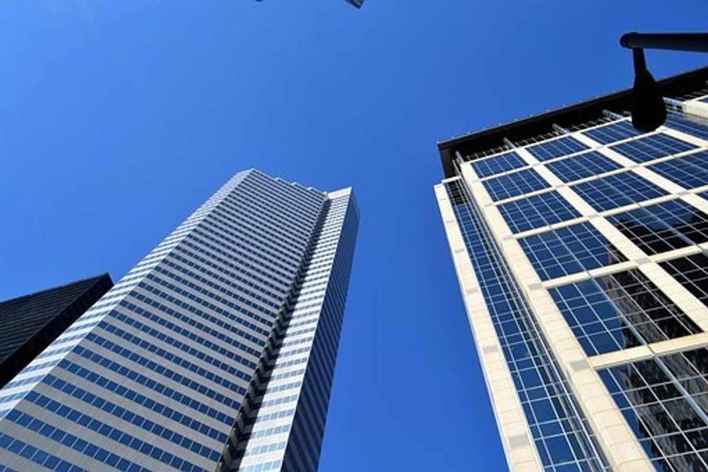 How to Close a Commercial Real Estate