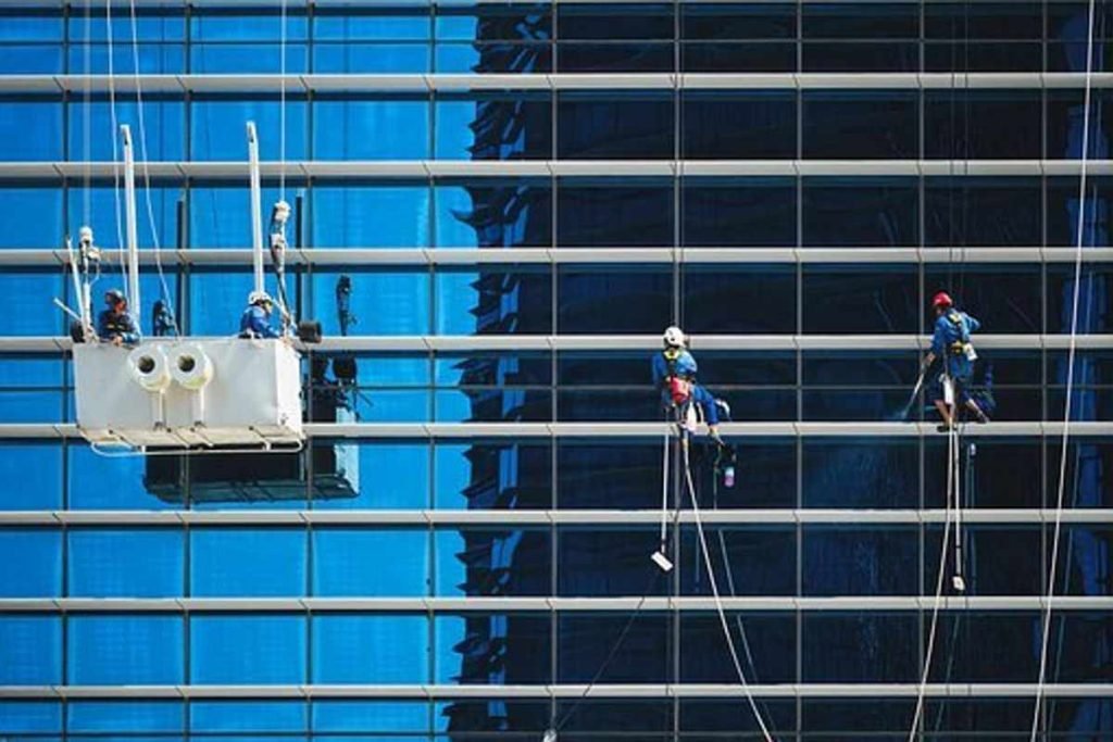 How to Clean Windows Like a Pro