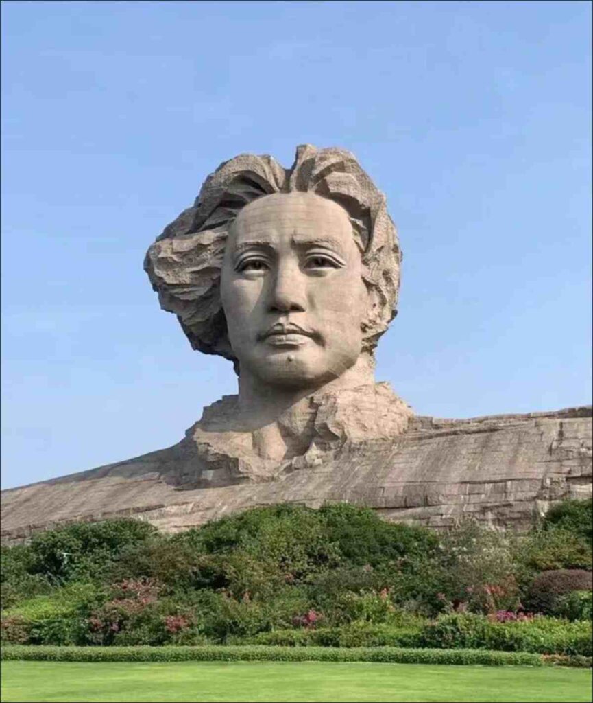 Hiking at Yuelu Mountain